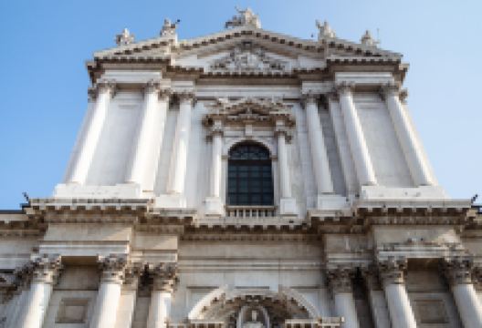 新大教堂景点图片