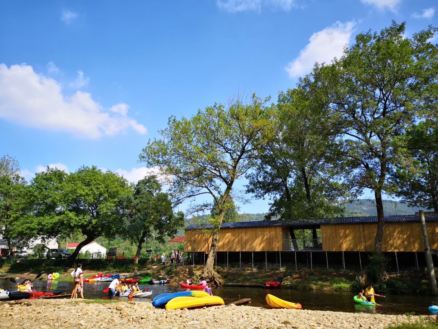 杨山河吧餐厅图片