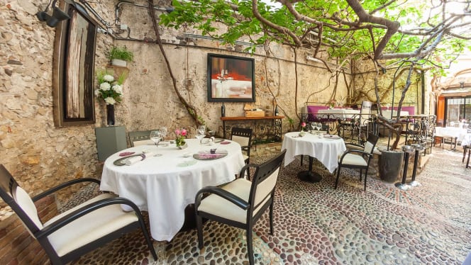 Le Figuier de Saint Esprit