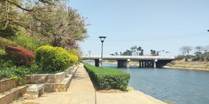 陸良縣濱江公園