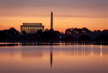 华盛顿+白宫+华盛顿纪念碑+国家广场+美国国家美术馆+国会山【下单前，请咨询客服，用车排期，确定有车后再下单哦】