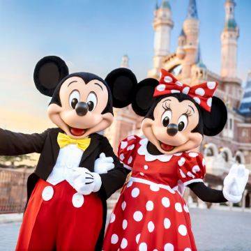 中国上海东方明珠+上海迪士尼度假区+黄浦江游览(十六铺码头)+城隍庙旅游区4日3晚跟团游