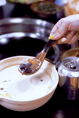 小娃头地锅鸡（上海首店）