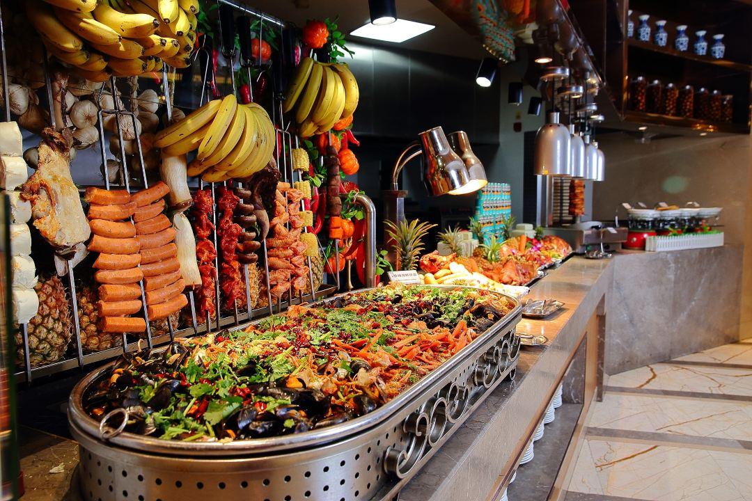 泰山宝盛大酒店·八珍轩自助餐餐厅图片