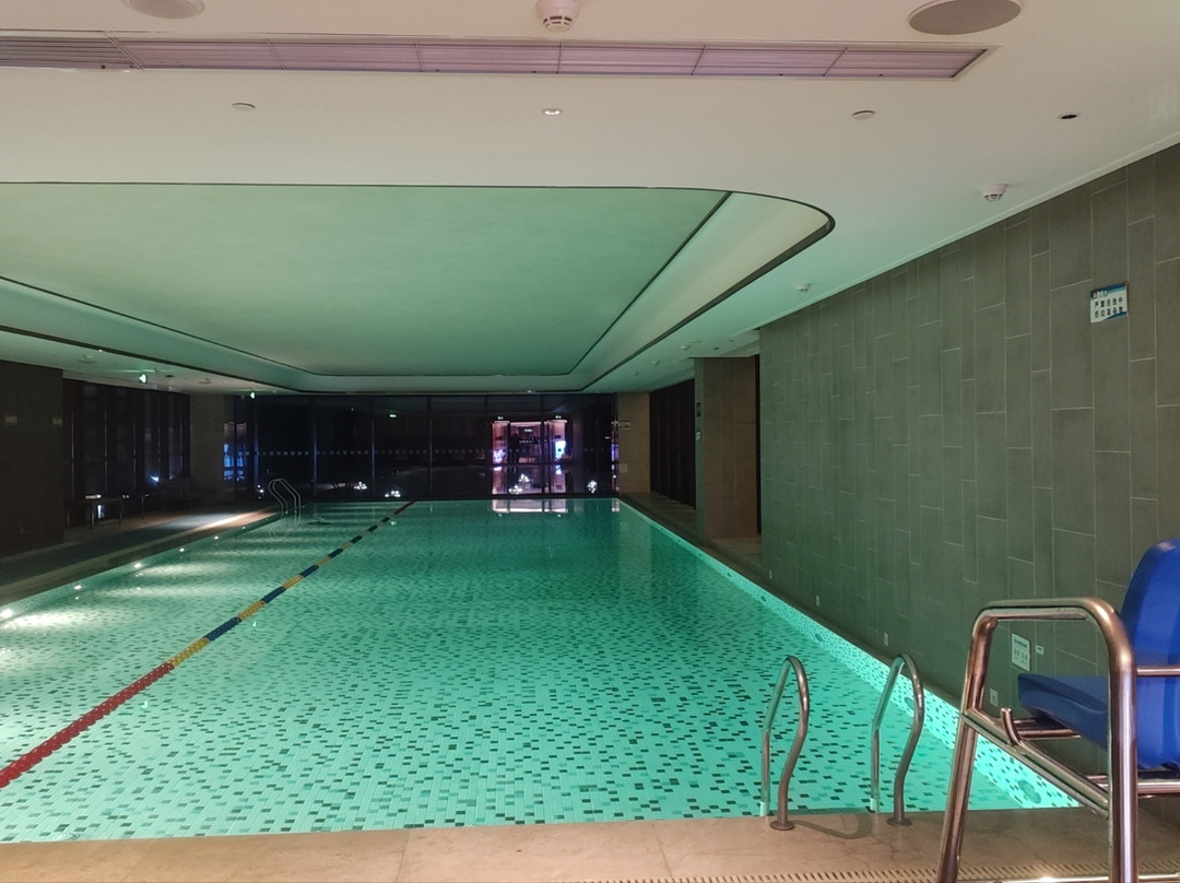 铜仁万山假日酒店主图