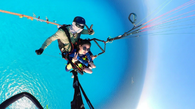 汕尾金町湾海景滑翔伞基地