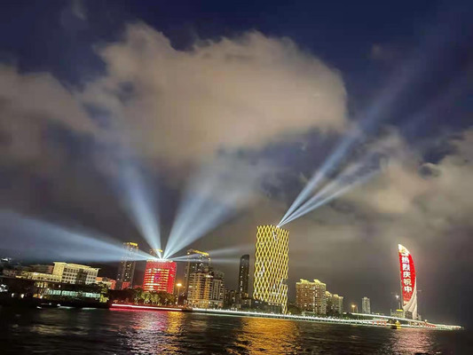 鹭江夜游
