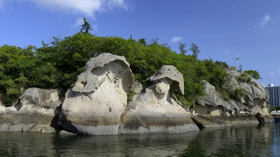 斗笠岩
