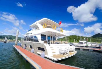 巽寮湾海之星游艇+皮划艇+天后宫一日游【海边踏浪出海】【皮划艇，尝渔夫农家海鲜餐，体验海之星出海游艇】