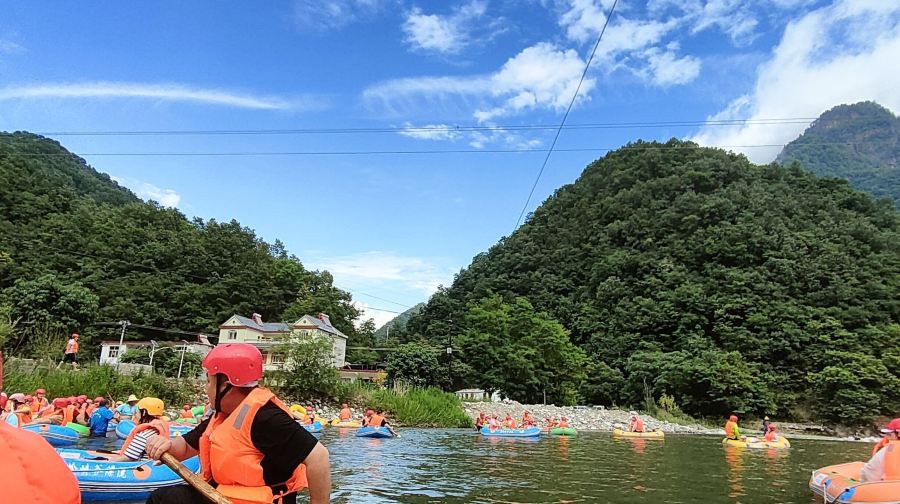 秦岭峡谷漂流