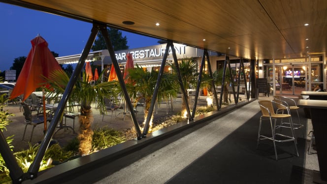 Restaurant Riom Anemotel餐厅图片