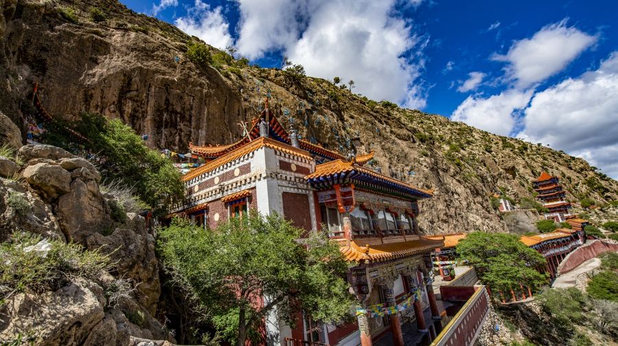 贺兰山广宗寺（南寺）生态旅游区