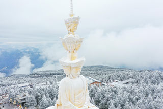 冬游峨眉仙山，与南国的冰雪世界来一场浪漫之约