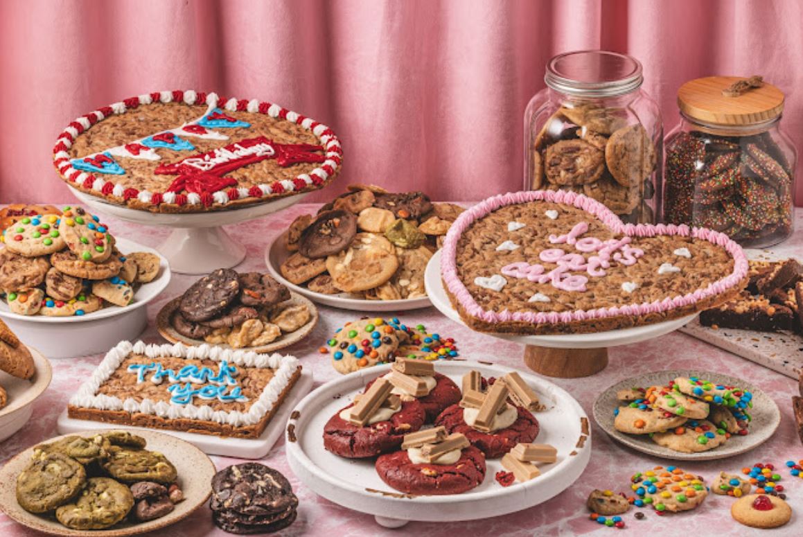 Mrs. Fields Garden City