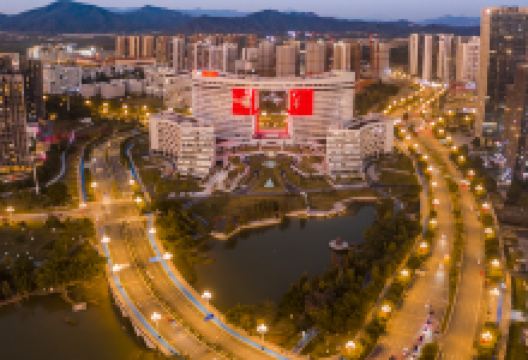 中新广州知识城凤凰湖景点图片