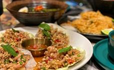 Maly Lao Food-琅勃拉邦-红妆人Nefelibata