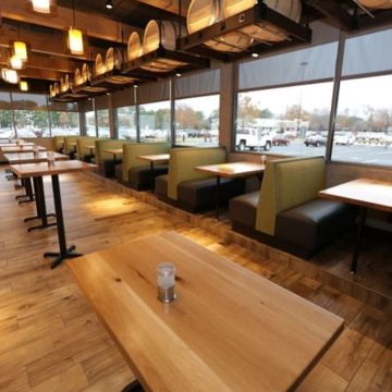 Cooper's Hawk Winery & Restaurant