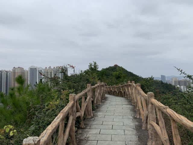 云贵山山头公园旅行图片 3