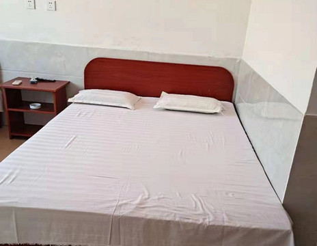 辽宁东戴河止锚湾顺和旅馆渔家乐,离海边海滨浴场仅百米!