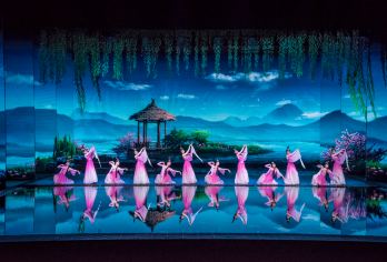 西安城墙+钟楼+千古情+大唐不夜城一日游【2-8人团】【漫游13朝古都，感受盛世长安，千年遗址人文印记，触手可及，一网打尽西安网红景点】