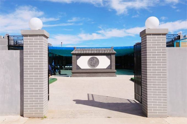 北京延庆红杏山庄民宿，草坪养殖场，越野摩托，垂钓儿童乐园俱全