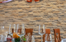 Bastian's Restaurant餐厅图片