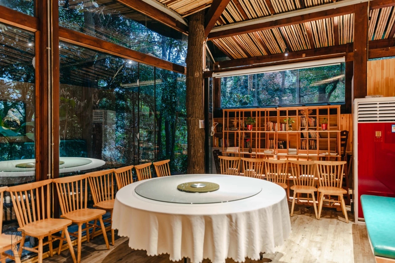 杭州如野民宿(西湖风景区太子湾公园店)·如野·玻璃房子·山野食记(西湖龙井虎跑店)餐厅图片