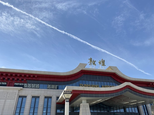 一个人在敦煌流浪 也算等到了自己的诗与远方