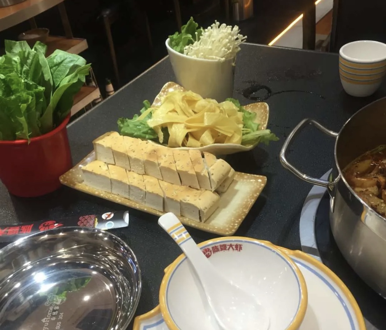 陈婆大虾(六号路店)