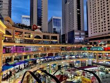 西宁新千观光夜市(夏都大街店)-西宁-YoYo_3O5Z2Y4V