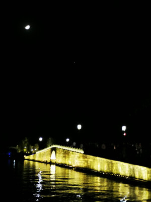 西湖夜游