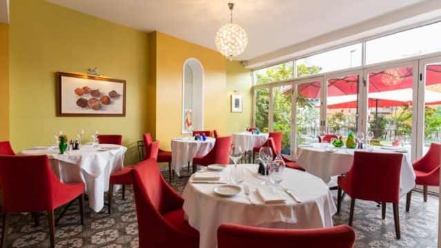 Manuel's Restaurant and Bar