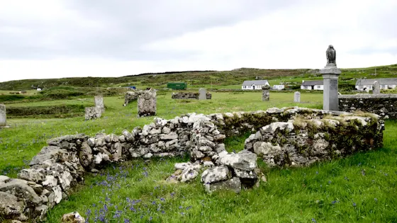 Nerabus Chapel and Carved Stones