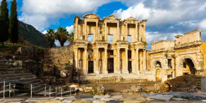 塞爾蘇斯圖書館