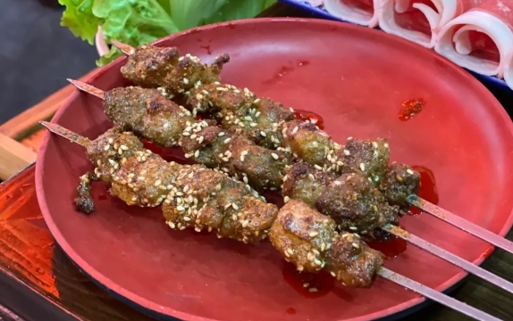 羊老三铜锅涮肉·鲜牛羊肉·烧烤自助(大江东宝龙店)
