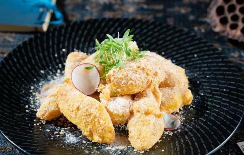 阿弥陀佛大饭店(福州浦上店）·中和艺素餐厅(金山正祥广场店)