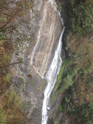 东天目山，瀑布峡谷和森林