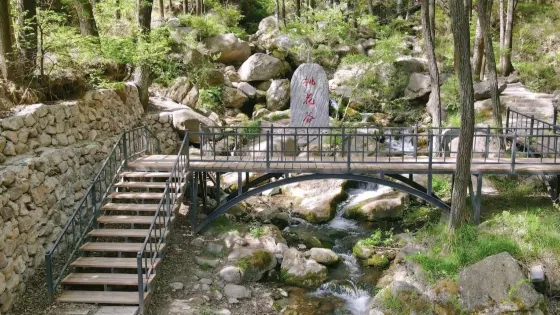 桃花溶洞景區