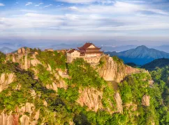 2-Day Mount Jiuhua & Qingyang Tour: Buddhist Sacred Site of Mount Jiuhua, Explore Qingyang's History