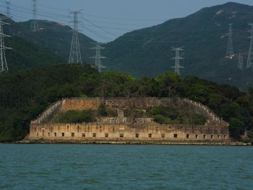 崖门古炮台