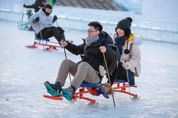 深圳佛山冰雪趣味主题团建项目