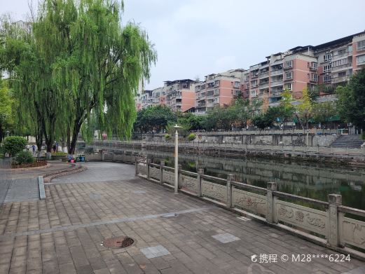 滨河公园