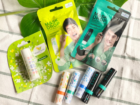 把泰国提神花香薄荷鼻通棒涂抹在口罩上的好评。