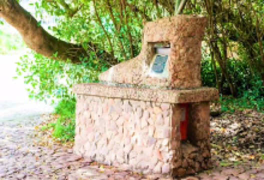 莫塞尔港邮政树景点图片