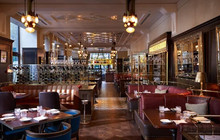 KOLLÁZS – Brasserie & Bar餐厅图片