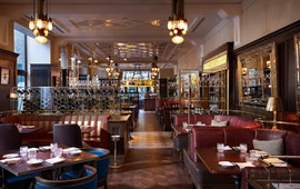 KOLLÁZS – Brasserie & Bar