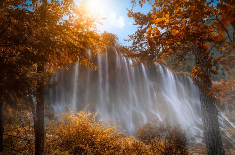 Jiuzhaigou Brief Guide
