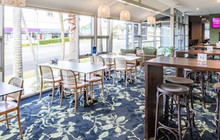 Commercial Hotel餐厅图片