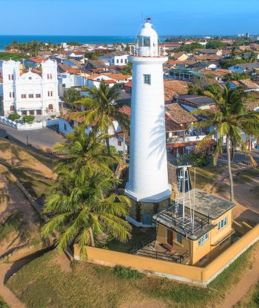 6D5N • Dambulla + Colombo + Sigiriya Lion Rock + Temple of the Sacred Tooth Relic + Minneriya National Park + Dambulla Cave Temple + Sri Lanka Sea Train