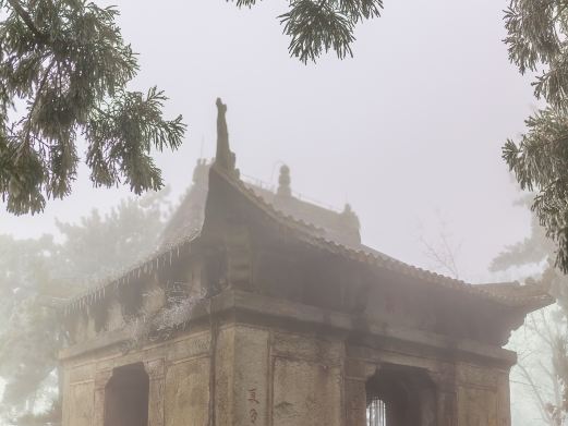 庐山国家级旅游风景名胜区-御碑亭